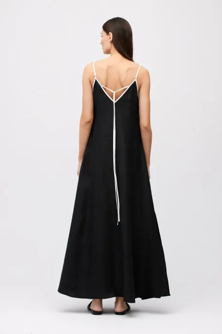 Rochie neagra din in Rochie neagra din in