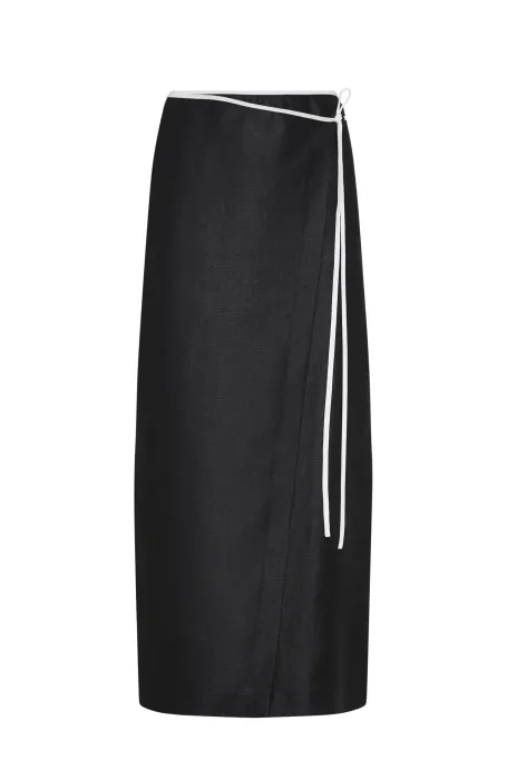 Fusta de in neagra cu cravata Fusta de in neagra cu cravata