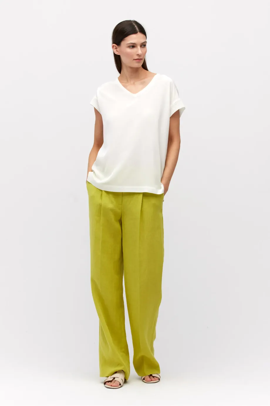 Pantaloni largi din in tei Pantaloni largi din in tei
