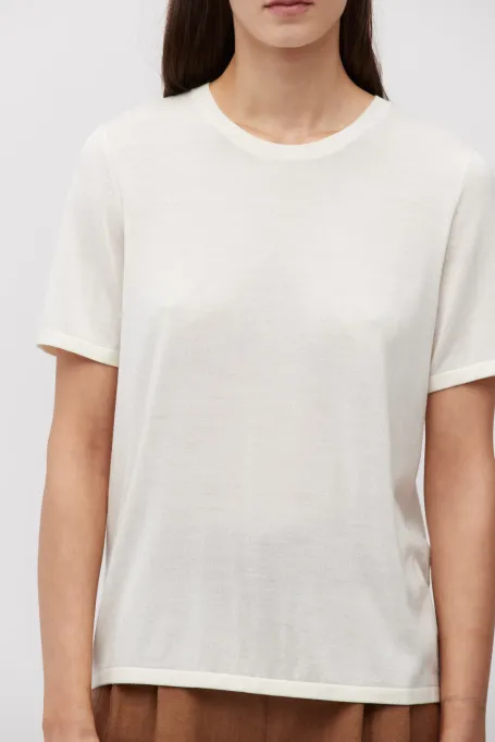 Bluză albă din cașmir tricotată