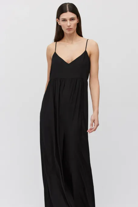 Salopeta neagra din matase cu bretele