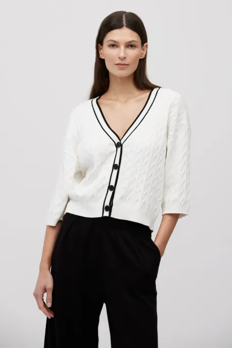 Cardigan alb din tricot cablu Cardigan alb din tricot cablu