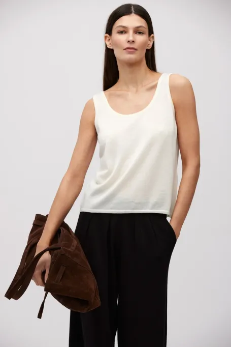 Top alb tricotat cu cașmir