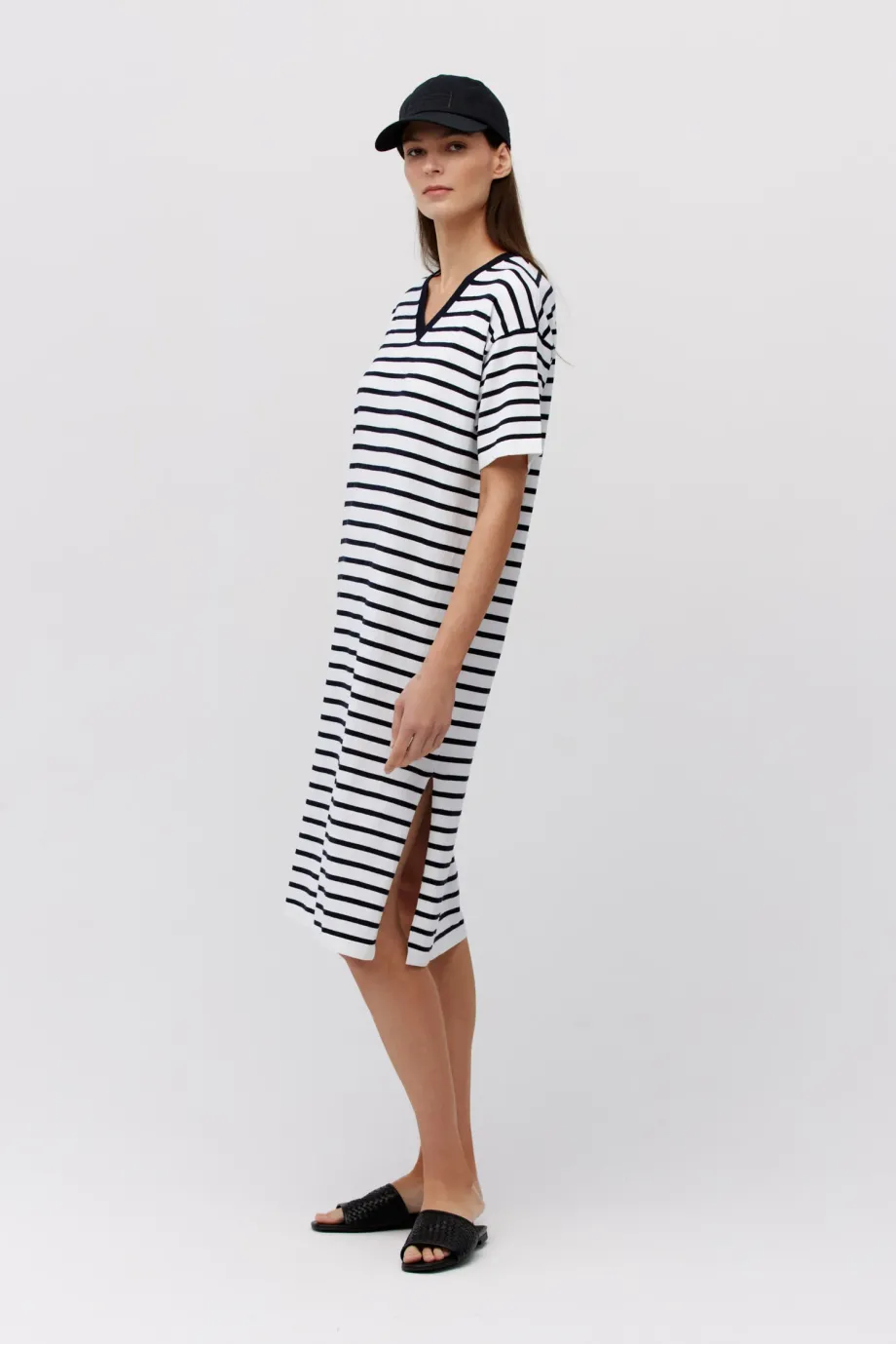 Rochie tub cu dungi albe Rochie tub cu dungi albe