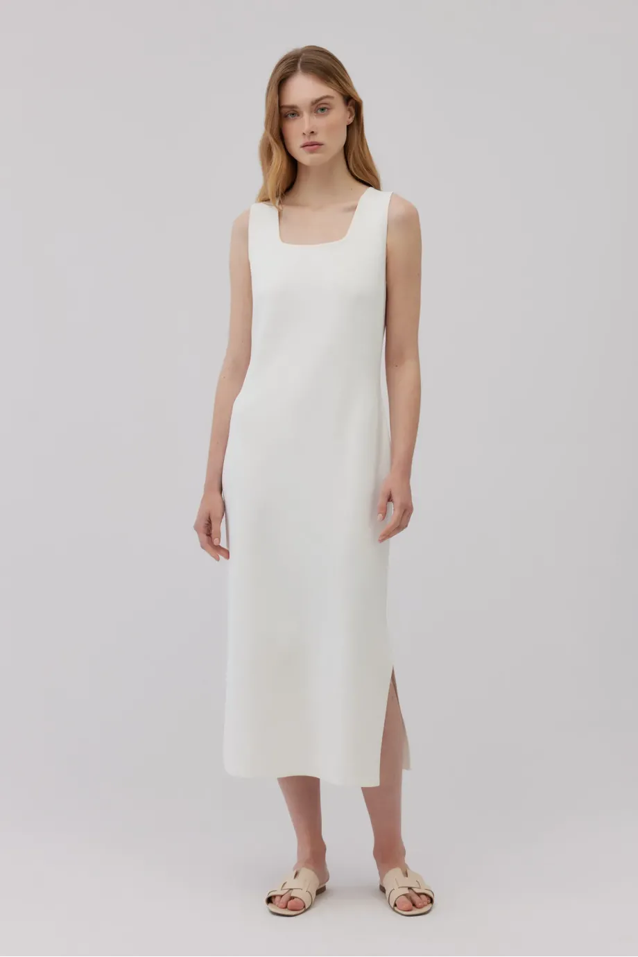Rochie midi albă cu decolteu pătrat Rochie midi albă cu decolteu pătrat