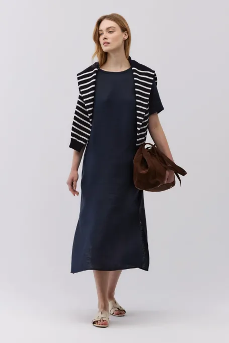 Rochie de in bleumarin cu maneci scurte