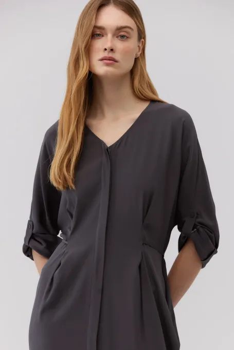 Rochie de mătase gri cu cravată în talie Rochie de mătase gri cu cravată în talie