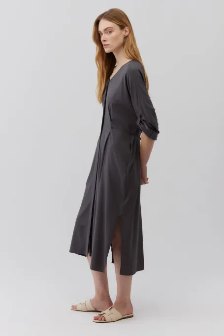 Rochie de mătase gri cu cravată în talie Rochie de mătase gri cu cravată în talie