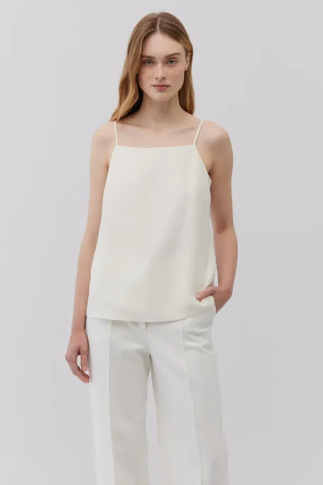 Top din mătase bej cu decolteu pătrat