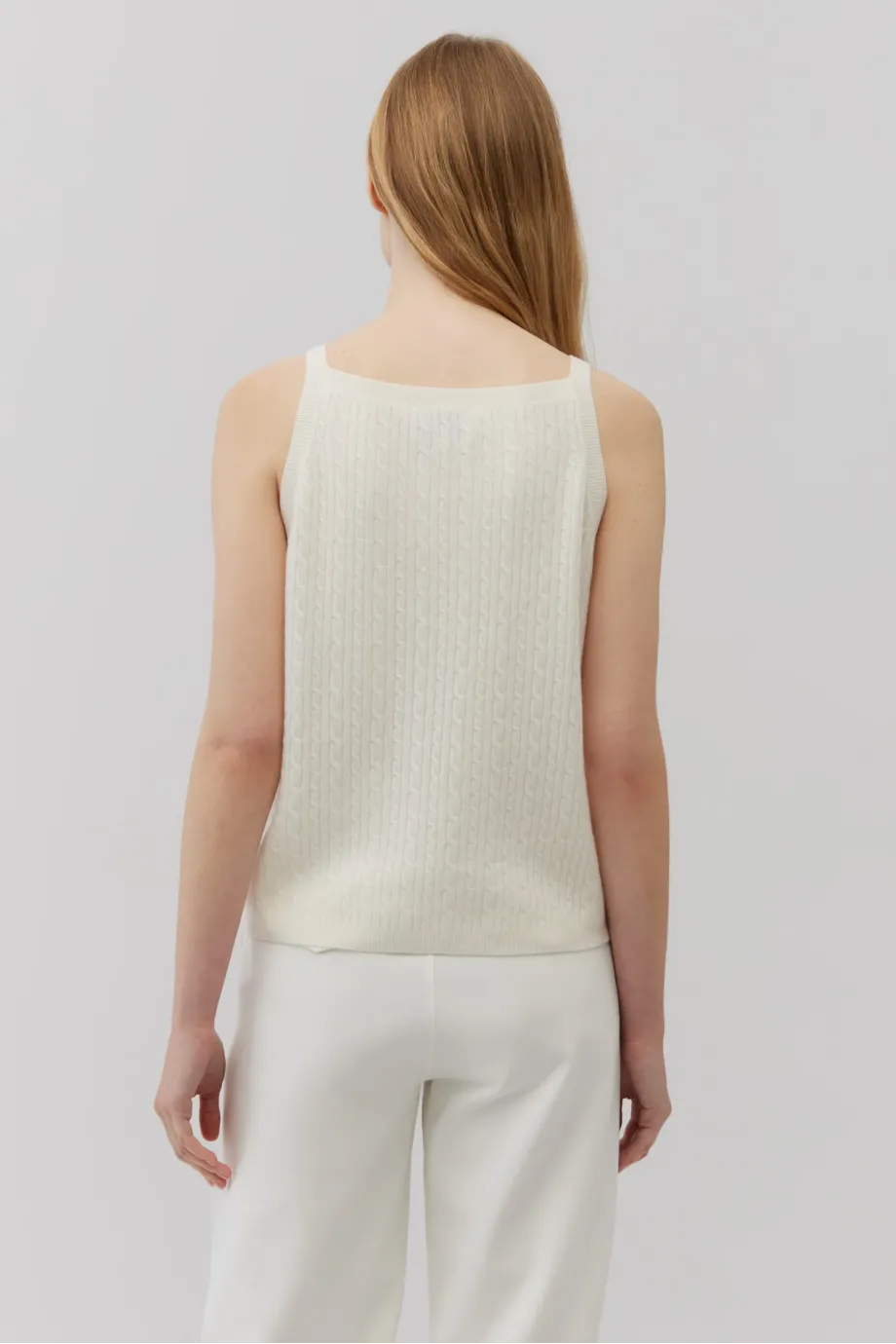 Top cu halter alb din lana merinos Top cu halter alb din lana merinos