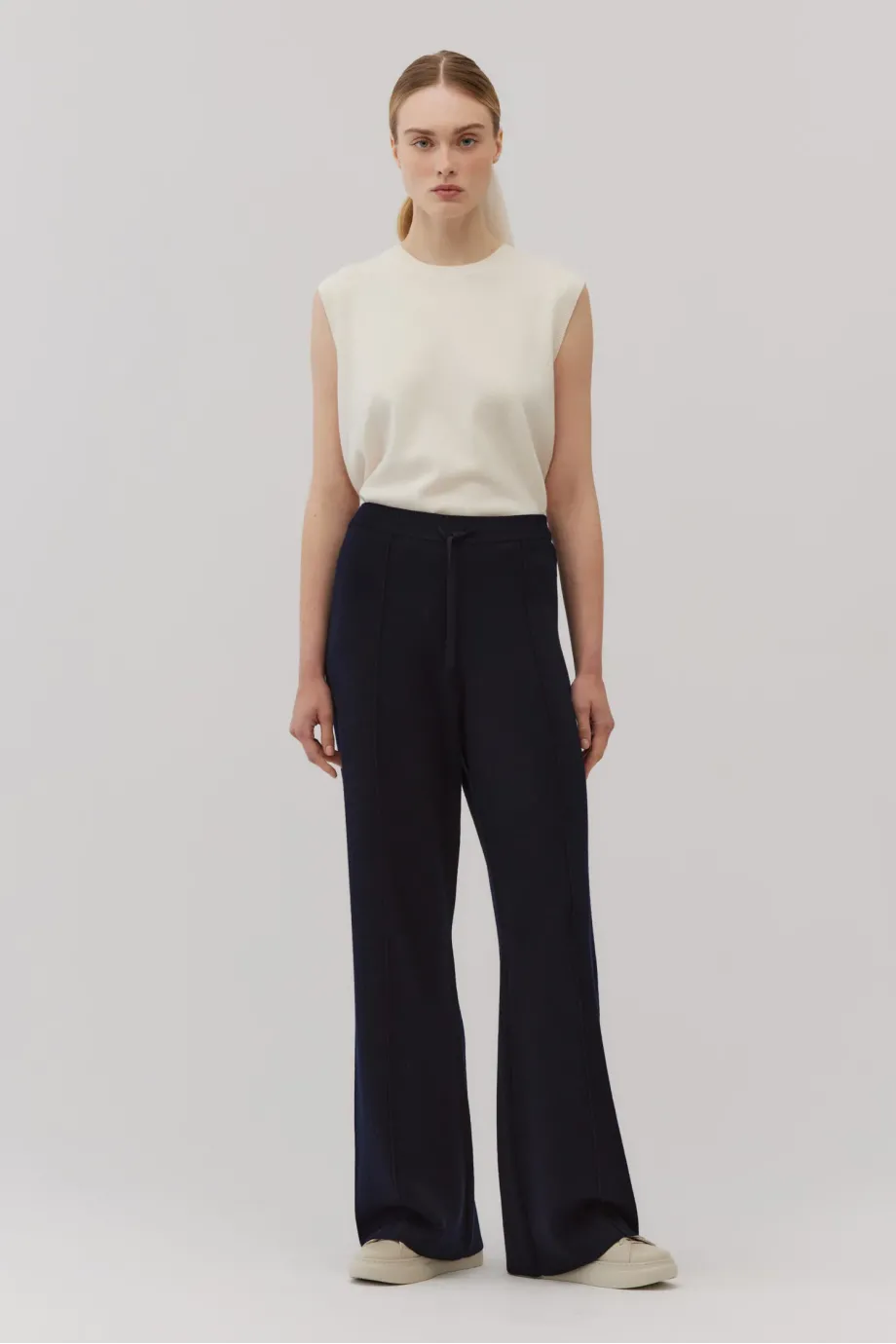 Pantaloni largi din lână merinos Pantaloni largi din lână merinos