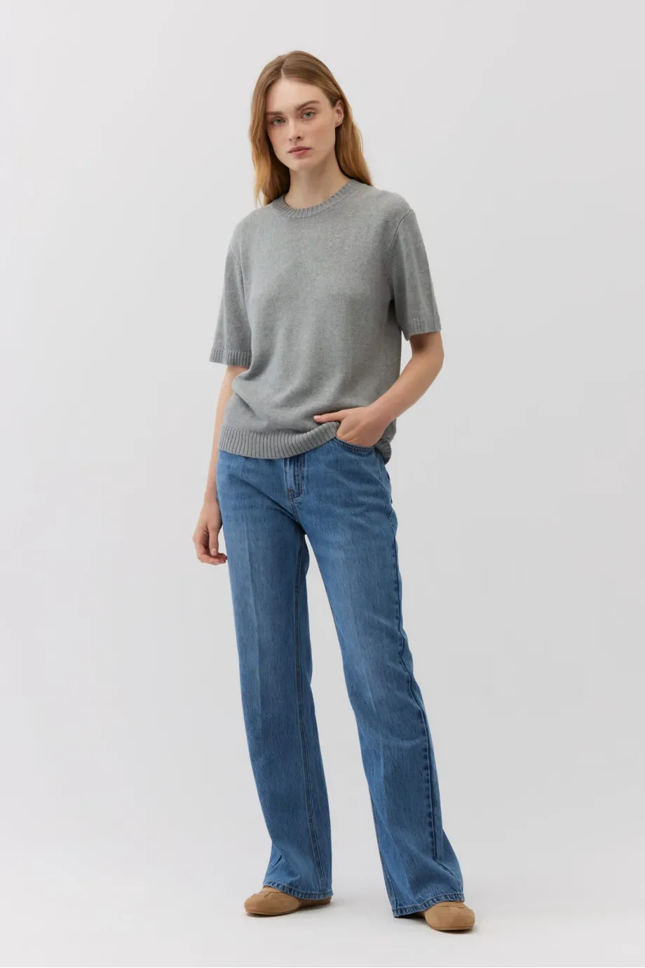 Blugi bootcut cu talie înaltă Blugi bootcut cu talie înaltă