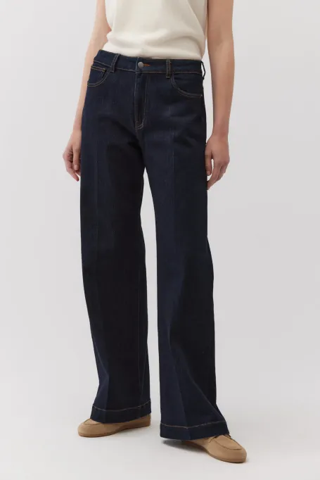 Blugi cu picioare largi în bleumarin închis