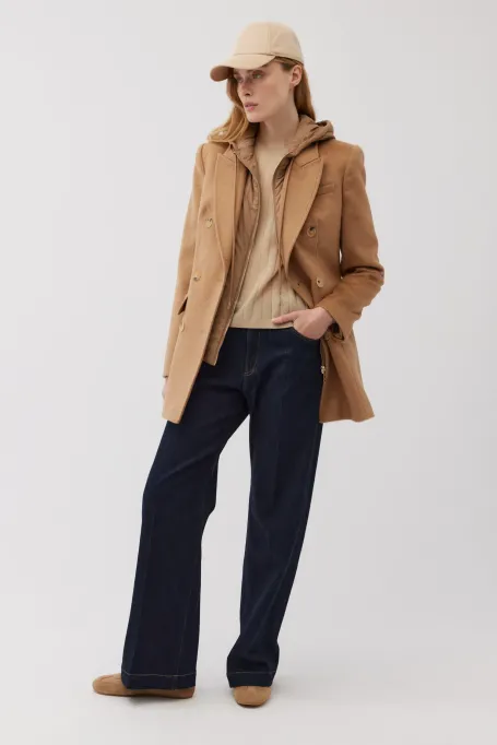 Geaca din lana camel