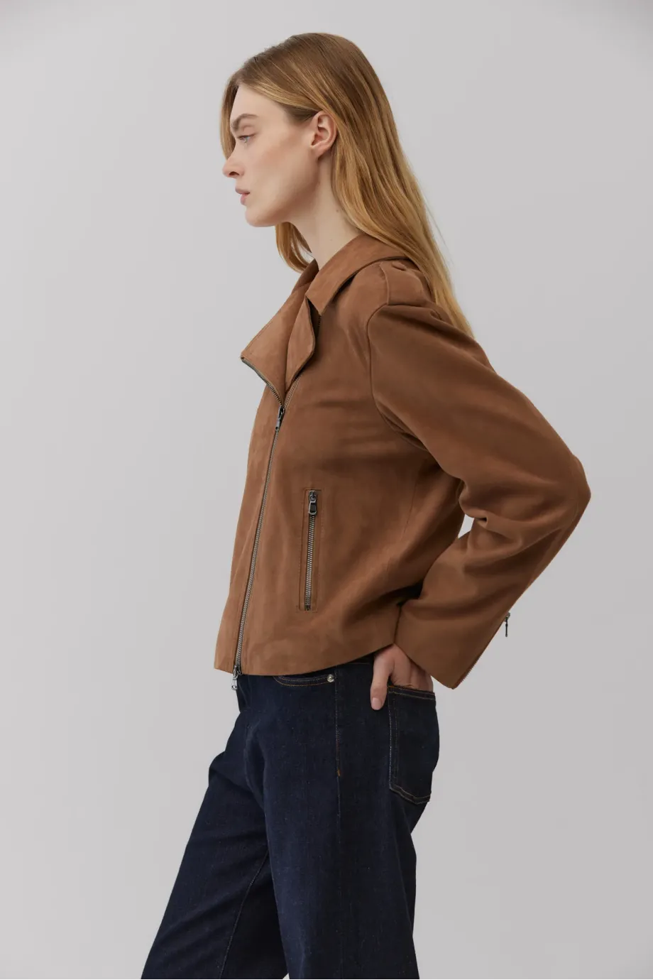 Geaca din piele intoarsa camel Geaca din piele intoarsa camel