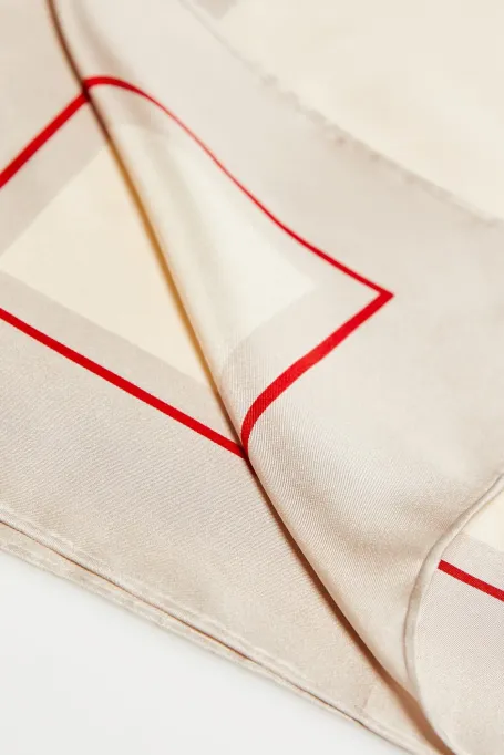 Eșarfă de mătase bej