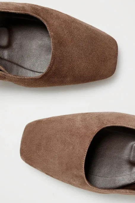 Cizme maro din piele intoarsa