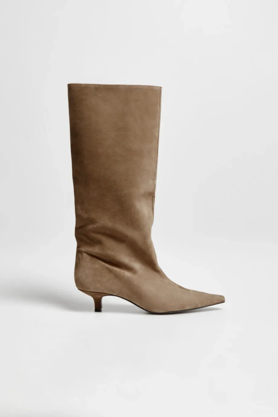 Cizme din piele intoarsa cu toc mijlociu Cizme din piele intoarsa cu toc mijlociu