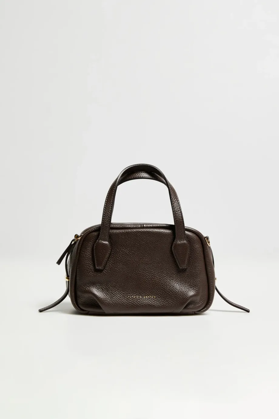 Geantă mică din piele de mazăre maro Geantă mică din piele de mazăre maro