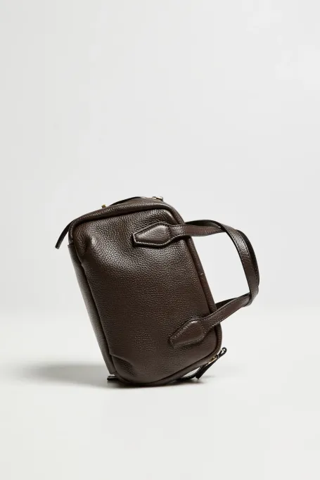 Geantă mică din piele de mazăre maro Geantă mică din piele de mazăre maro