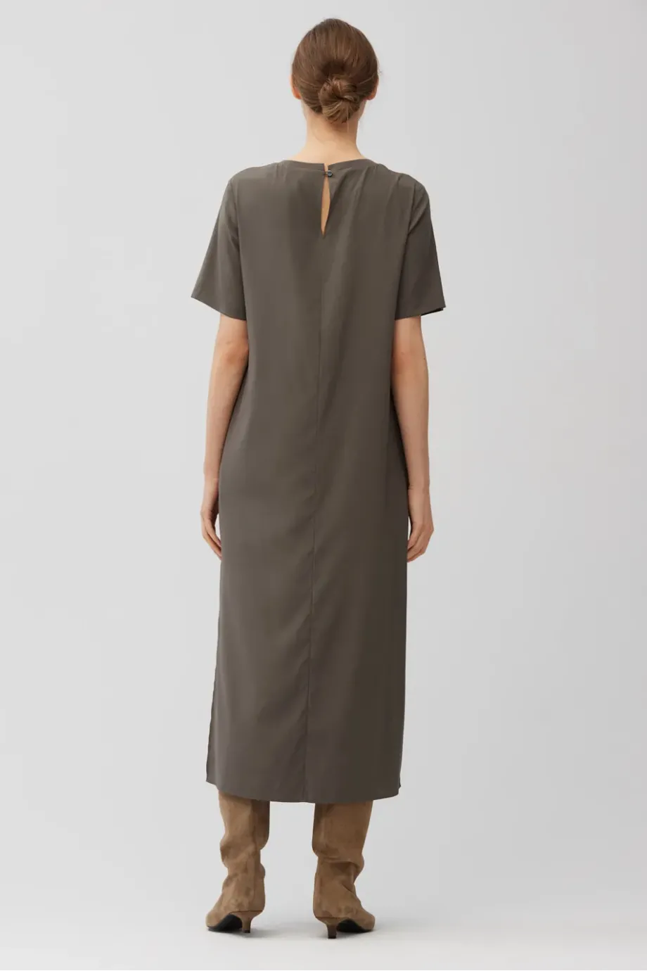 Rochie midi din mătase maro Rochie midi din mătase maro