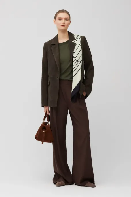 Pantaloni largi din mătase maro