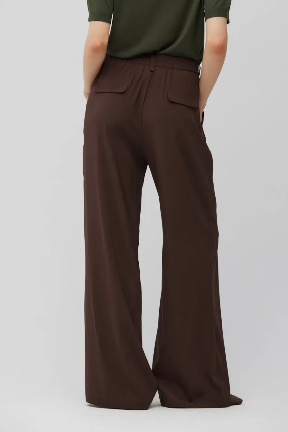 Pantaloni largi din mătase maro Pantaloni largi din mătase maro