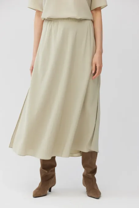 Fusta midi din matase verde deschis