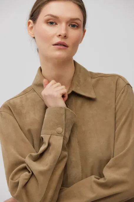 Camasa bej din piele naturala de piele intoarsa Camasa bej din piele naturala de piele intoarsa