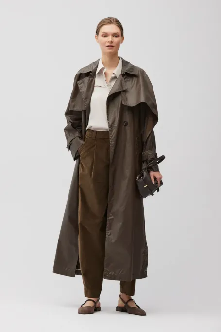 Trenci la doua piept cu centura