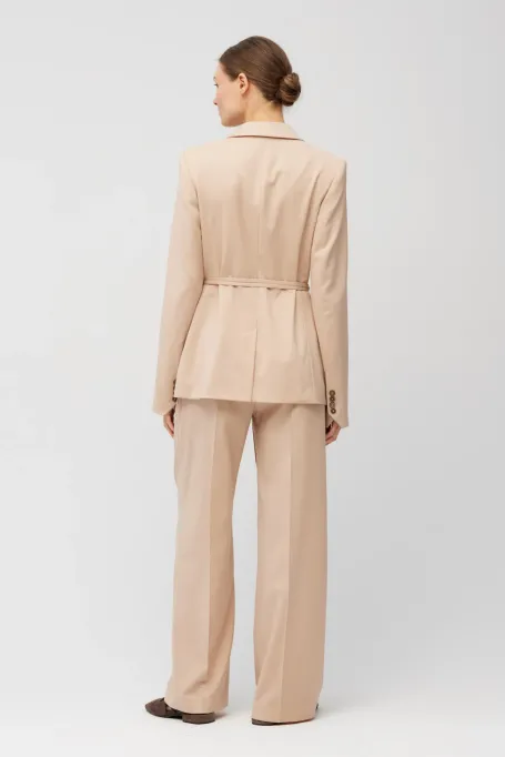 Jacheta roz pudrat din lana virgina