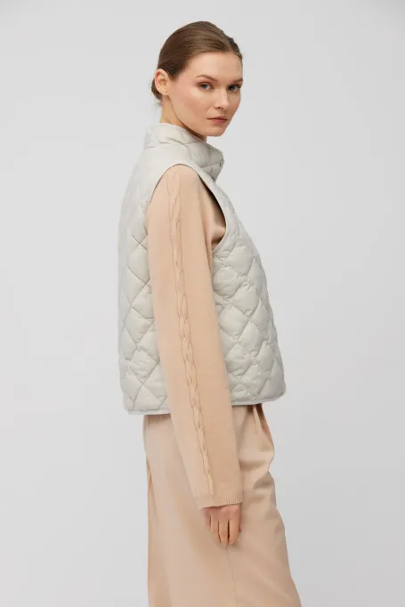 Vestă scurtă de puf bej