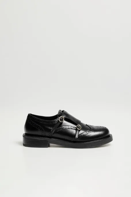 Pantofi negri din piele cu catarame