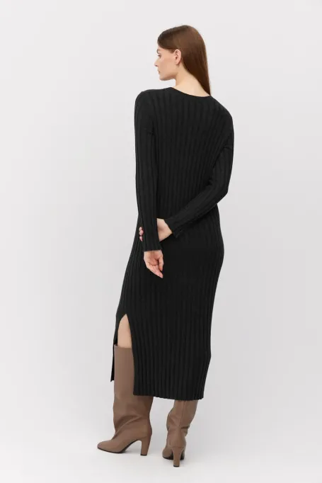 Rochie gri închis din tricot din lână merinos Rochie gri închis din tricot din lână merinos