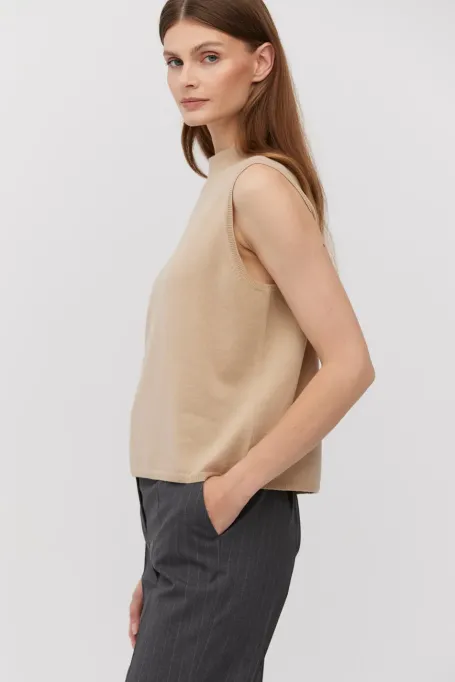 Pulverizator bej fără mâneci