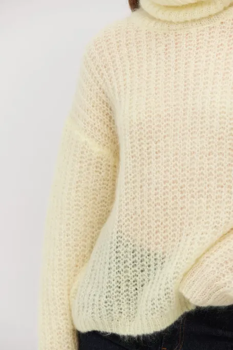 Turtleneck mohair galben pastel