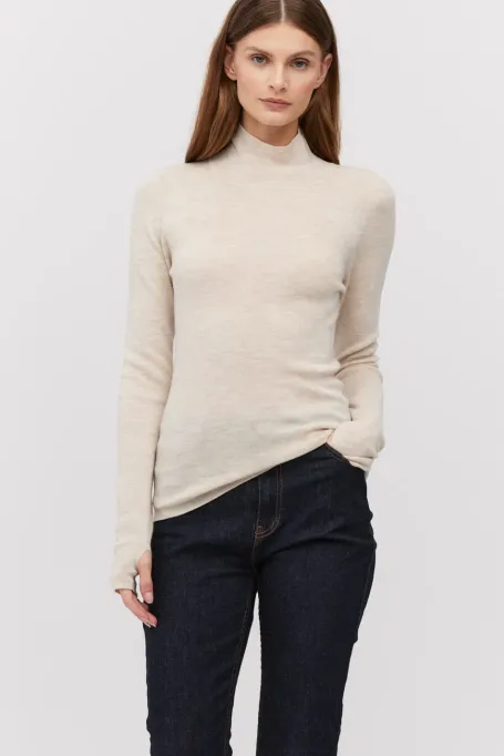 Pulpetă bej din lână merinos