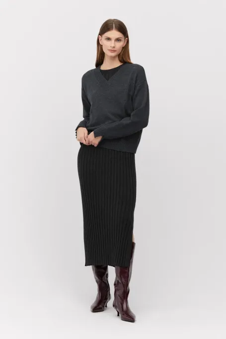 Rochie gri închis din tricot din lână merinos