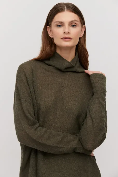 Turtleneck verde cu lana de alpaca