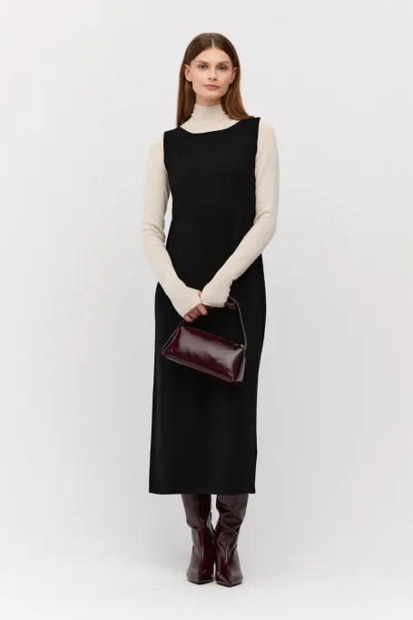 Rochie midi neagră din lână merinos