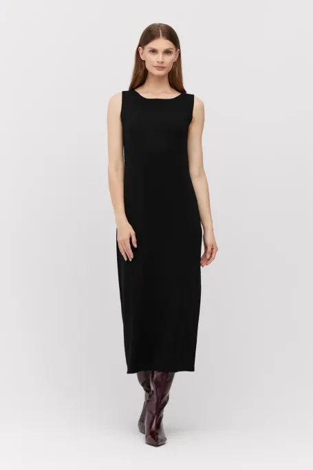 Rochie midi neagră din lână merinos