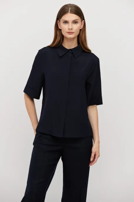 Cămașă de mătase bleumarin cu mâneci scurte