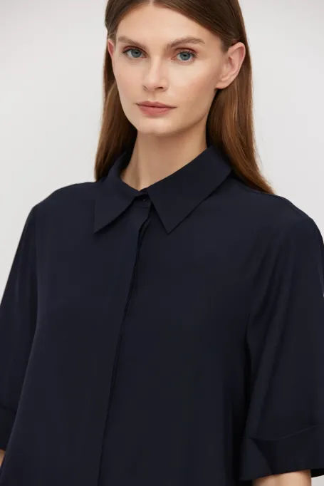 Cămașă de mătase bleumarin cu mâneci scurte