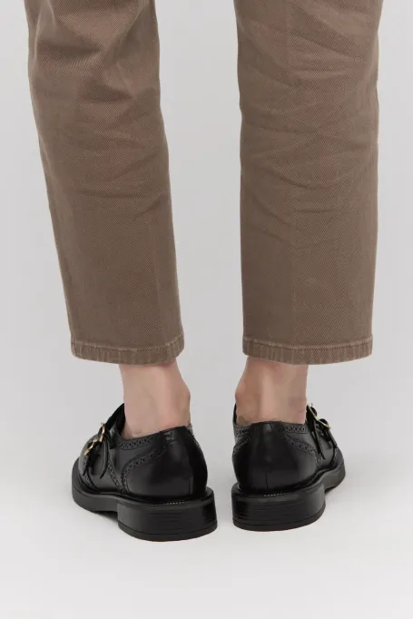 Pantofi negri din piele cu catarame