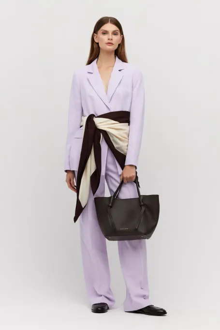 O jachetă de costum