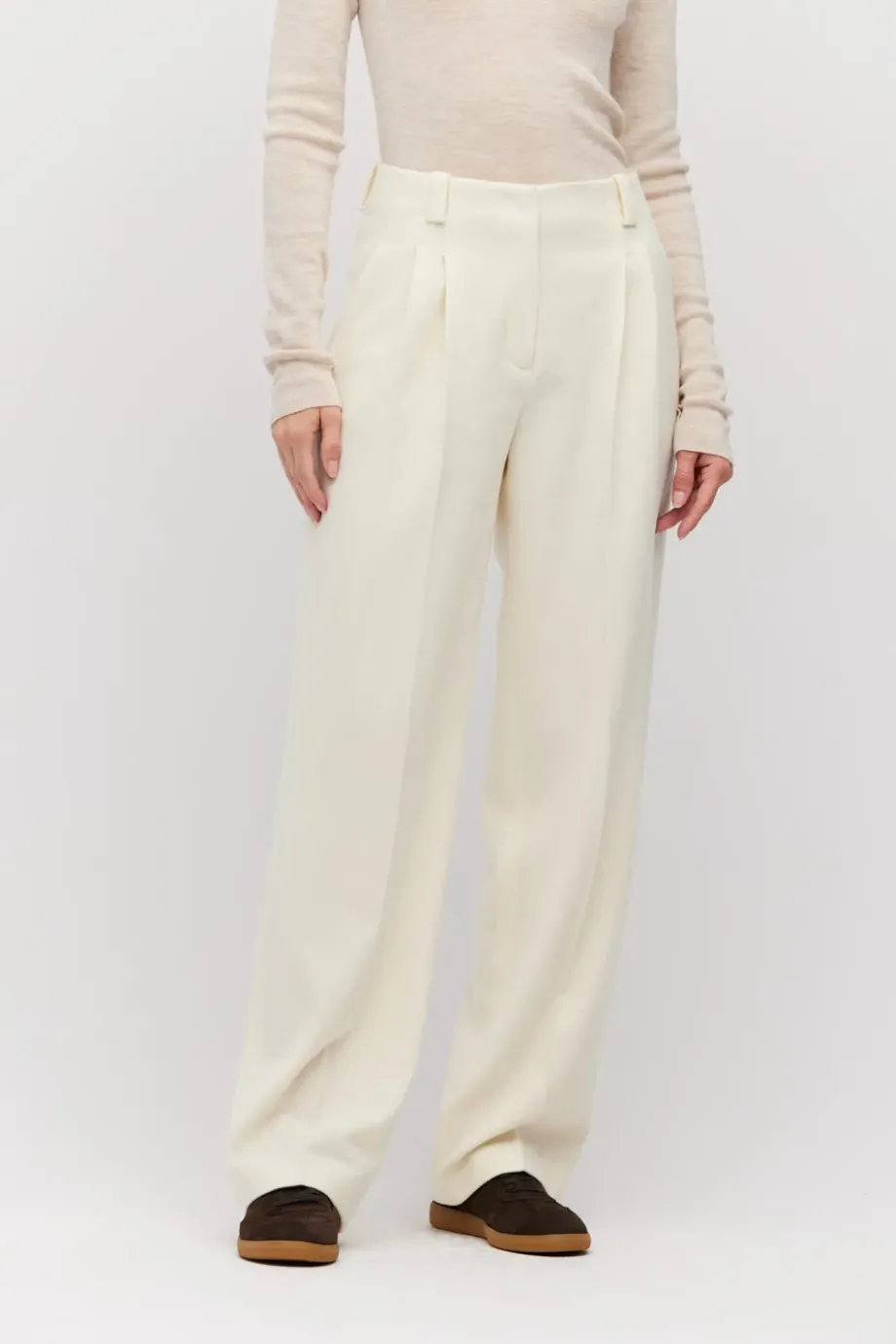 Pantaloni de costum din lână crem cu cașmir Pantaloni de costum din lână crem cu cașmir