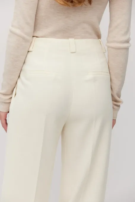 Pantaloni de costum din lână crem cu cașmir