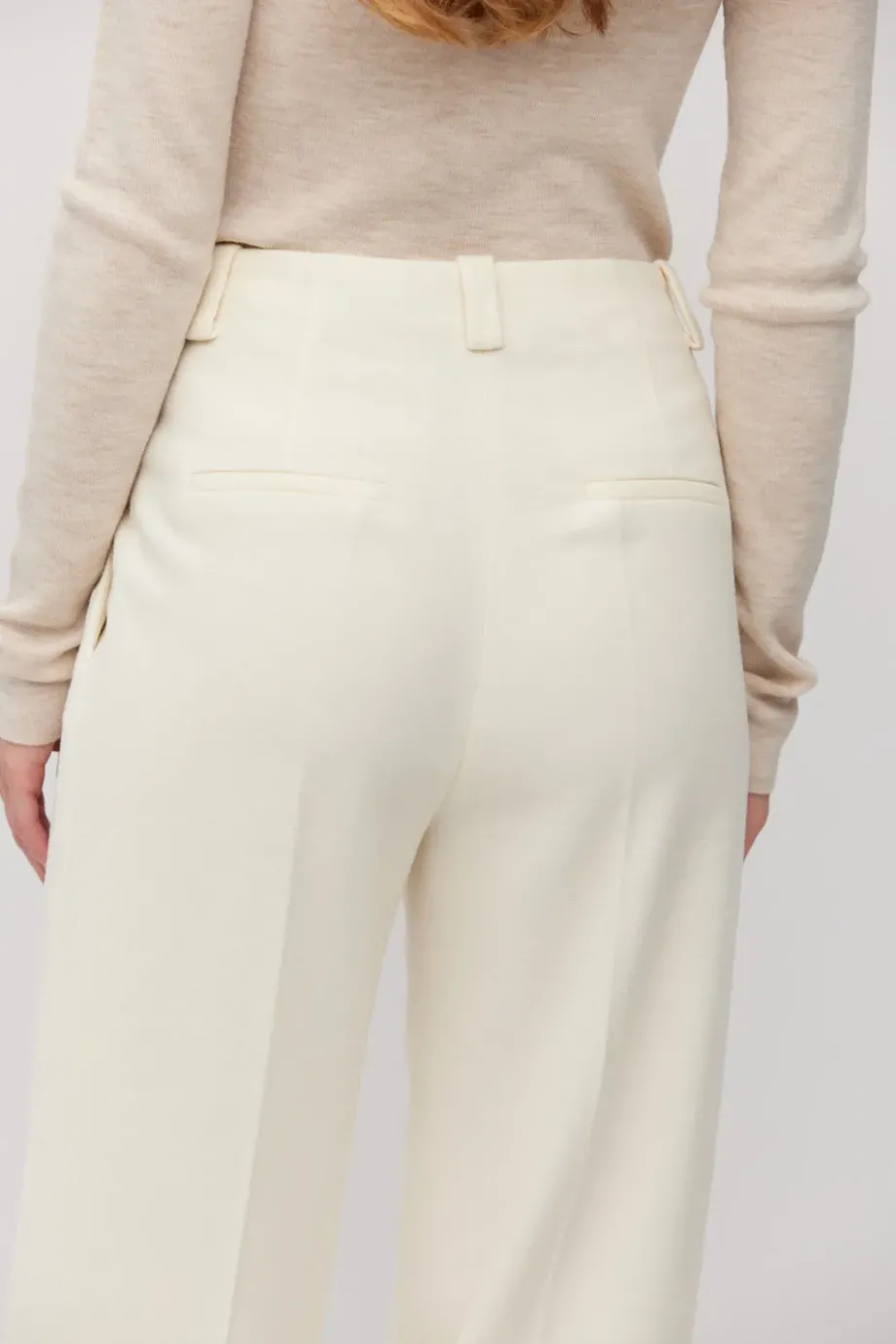 Pantaloni de costum din lână crem cu cașmir Pantaloni de costum din lână crem cu cașmir