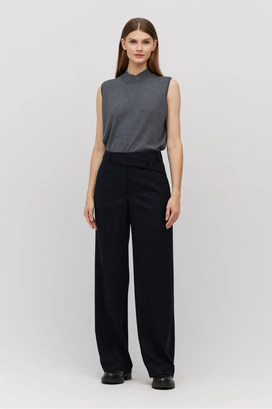 Pantaloni de costum bleumarin cu cașmir Pantaloni de costum bleumarin cu cașmir
