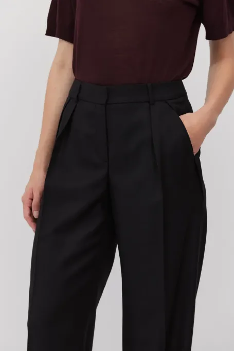 Pantaloni largi din lână neagră